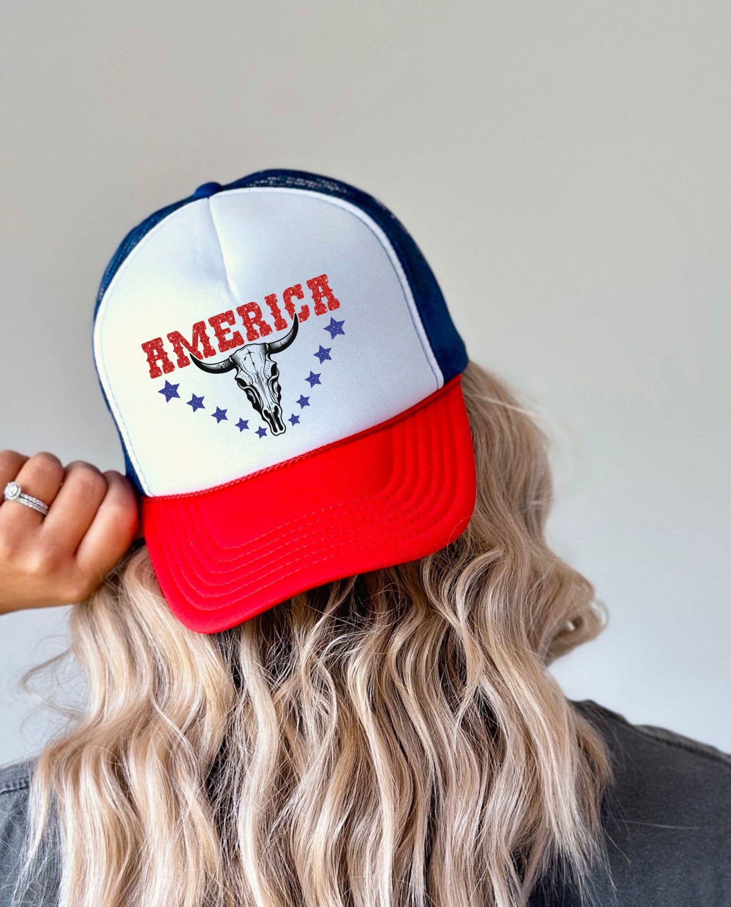 AMERICA COW SKULL - RED WHITE & BLUE HAT