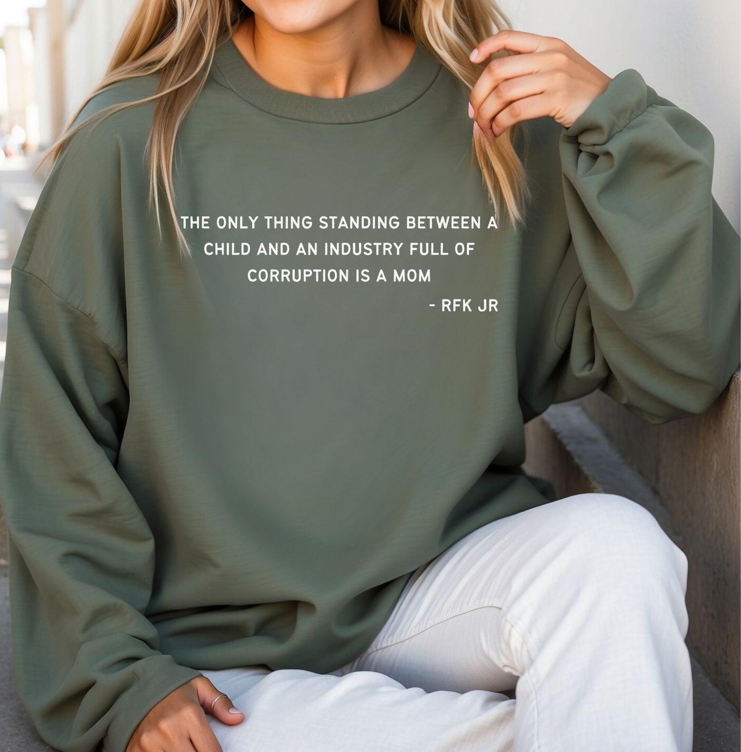 MAMA BEAR CREWNECK